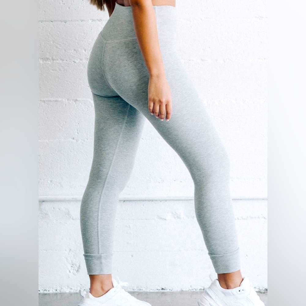 Joah Brown Balance Legging - Pearl Grey Rib - sz M/L